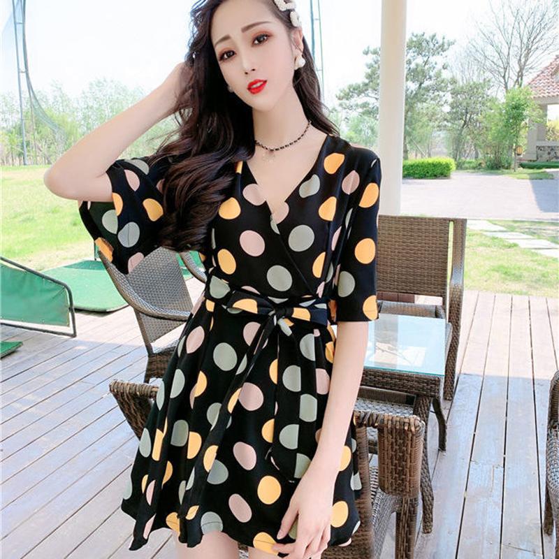 Two-piece Women's Dress Shorts V-neck Short-sleeved Shirt Suit Women's Chiffon Dress A-line Dress with Waist Slimming Chiffon Fabric