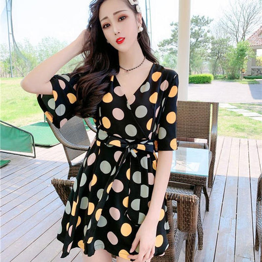 Two-piece Women's Dress Shorts V-neck Short-sleeved Shirt Suit Women's Chiffon Dress A-line Dress with Waist Slimming Chiffon Fabric