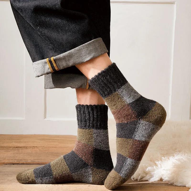 Three Pairs of Winter Men's Wool Socks Plus Velvet Thick Terry Snow Socks Fashion Stitching Multicolor Tube Socks