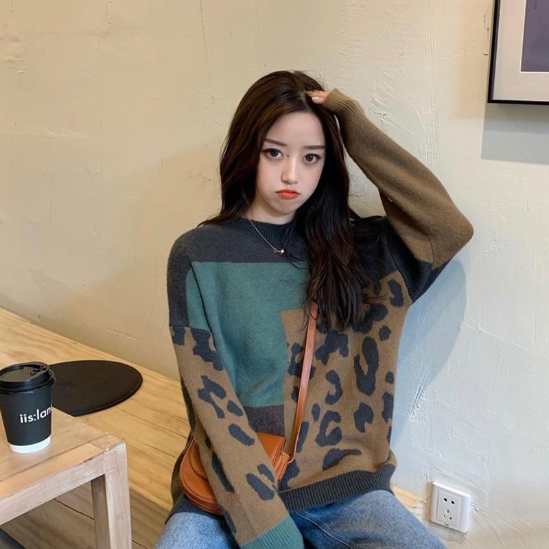 Autumn Winter  Women Fashion Sweater Casual Knitting Sweater Leopard  Round Neck Pullovers Loose Casual Long Sleeve Sweater
