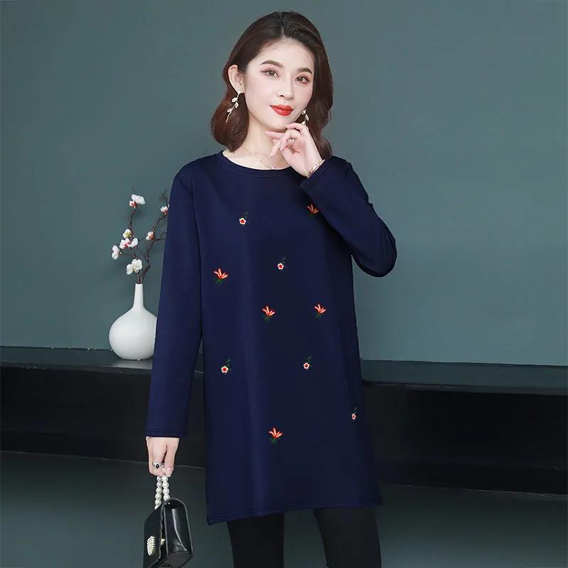 Women's Clothing Autumn and Spring Ladies Round neck Flower embroidery Long-sleeved Casual Loose T-shirt Pullover