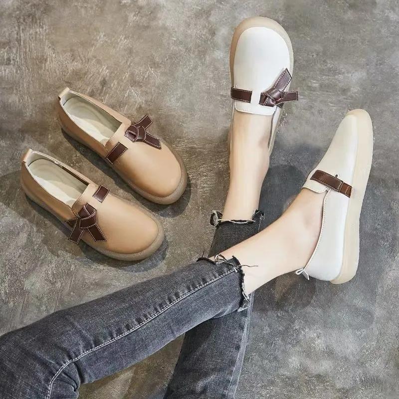 Women's Spring and Autumn Shoes Flat White Shoes Non-slip Soft-soled Pregnant Women's Shoes Wear A Pedal Beanie Shoes Comfortable Casual Mother Shoes