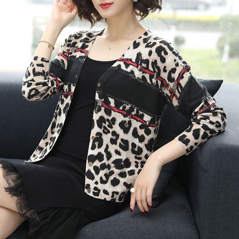 Women's Printed Wool Cardigan Thin Knitted Leopard Cardigan All-match Short  V-neck Knit Jacket Outwear