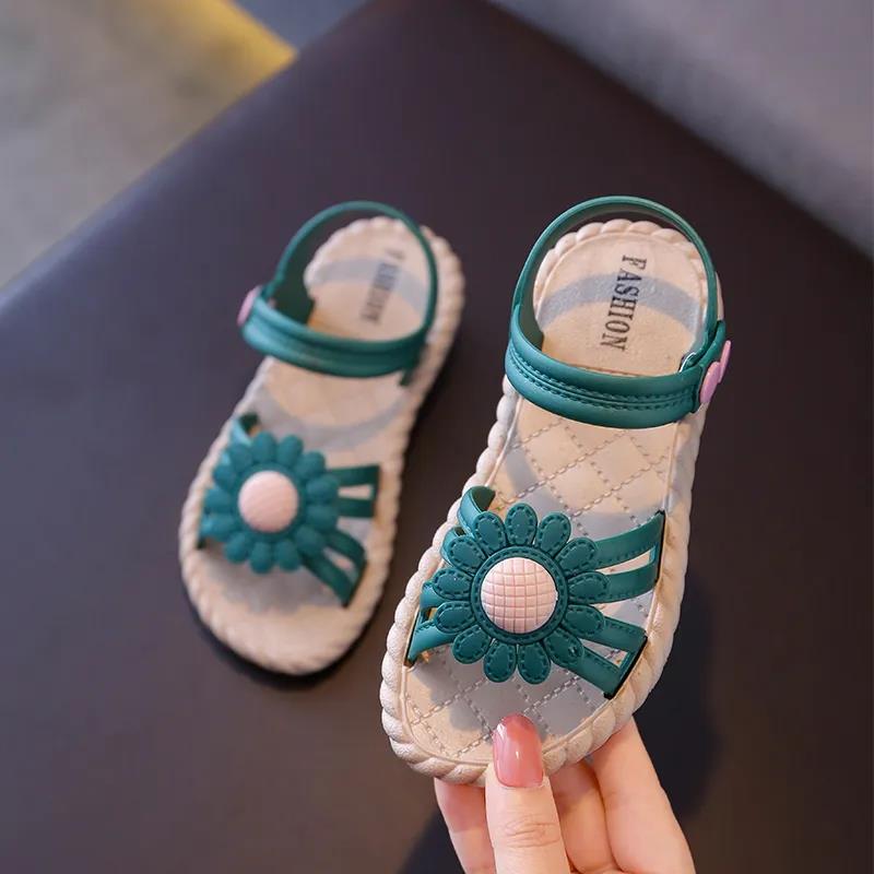 Children's Summer Outdoor Cool Shoes Girl's Large Size Color Matching Soft Sole Flower Sandals