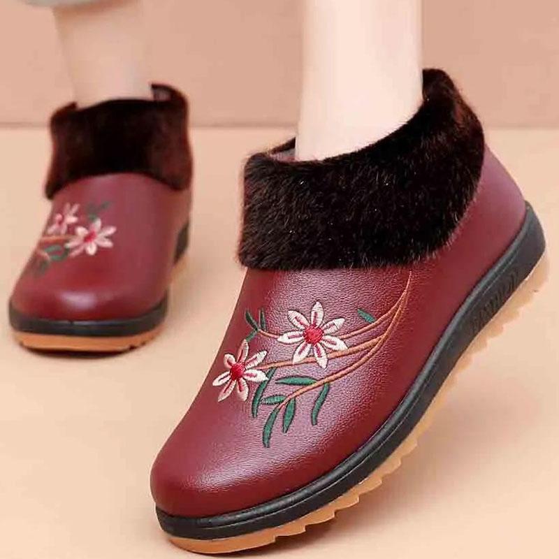 Winter Waterproof Leather Women's Cotton Shoes Plus Velvet Warmth and Non-slip Soft Sole Leather Shoes