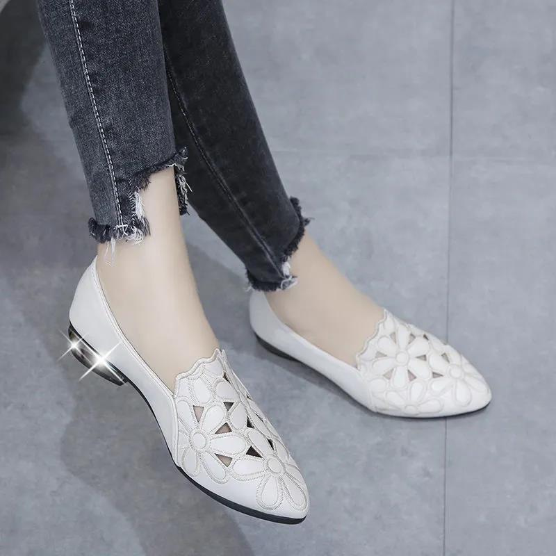 Women's Single Shoes Hollow Breathable Embroidered Four Seasons Ladies Shoes Thick Heel Soft Sole Work Shoes