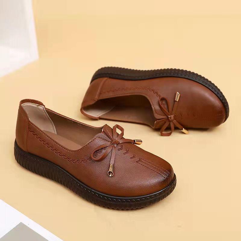 Mother's Shoes Soft-soled Leather Shoes Spring and Autumn Leather Comfortable Women's Single Shoes Non-slip Casual Shoes Ladies Flat Shoes