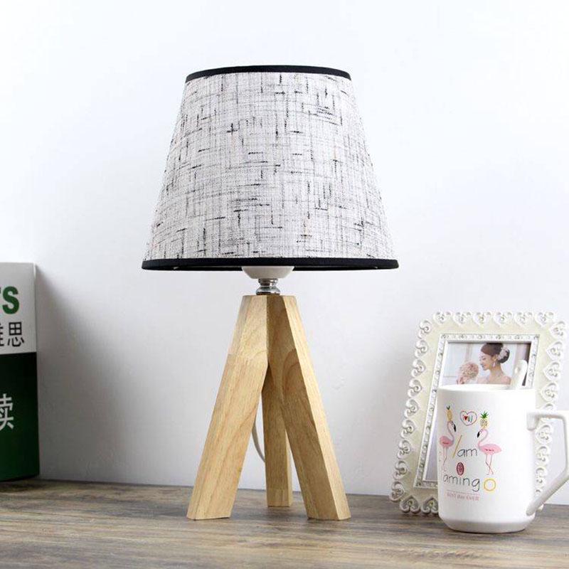 Modern Bedroom Wooden Small Table Lamp European Warm Creative Cloth Lampshade Led Bedside Lamp