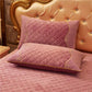 High-grade Embroidered Solid Color Pillowcases A Pair of Diamond Embossed Pillowcases 48*74cm