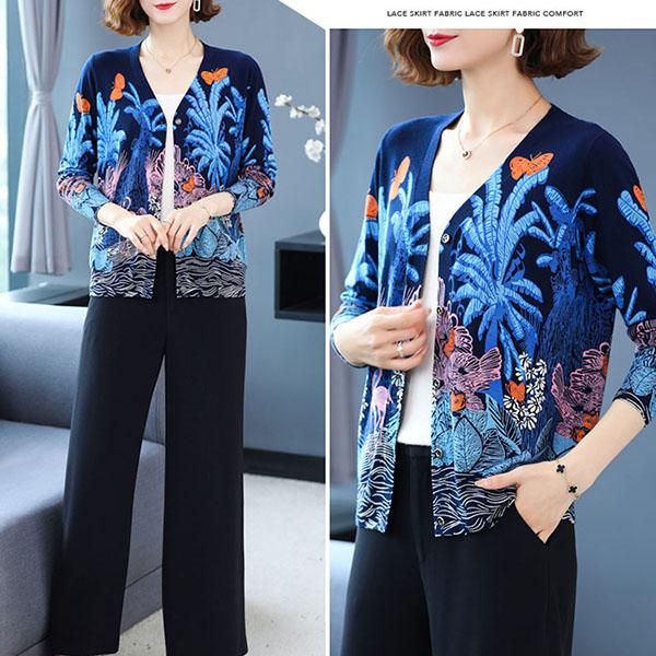 Women's Butterfly Print Cardigan Autumn and Winter Retro Loose Wool Sweater Plus Size Short Cardigan Sweater