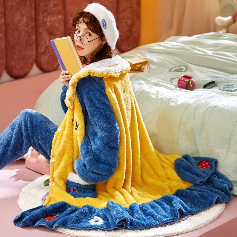 Christmas Pajamas Party Autumn and Winter Flannel Pajamas Ladies Cute Bathrobe Thickening Plus Velvet Coral Velvet Long Night Gown Home Service Suit