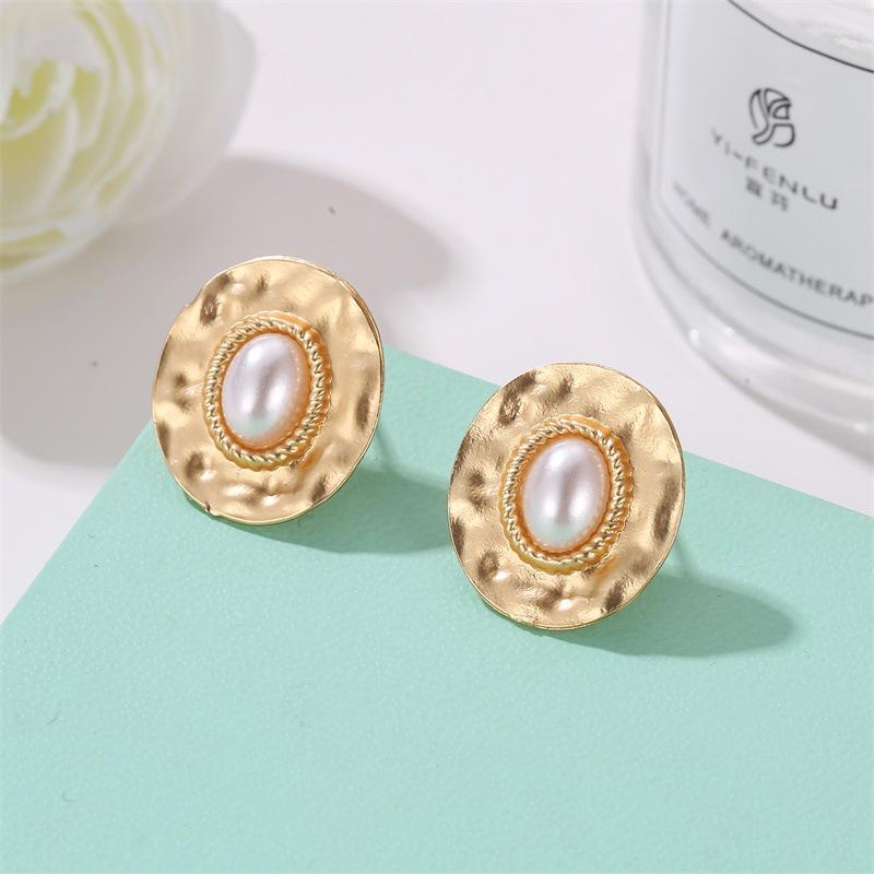 Earrings, Temperament Round Twisted Pearl Stud Earrings, Simple Versatile Earrings