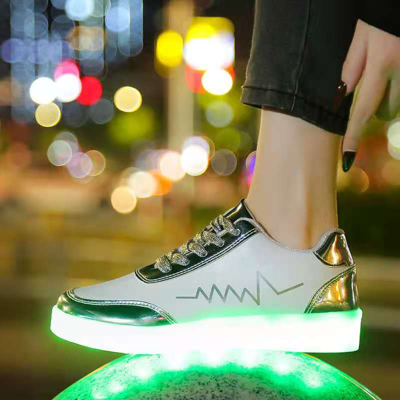 Men and Women Sneakers Rechargeable Colorful Luminous Shoes Casual Sports Shoes Couples White Shoes Waterproof Fluorescent Luminous Shoes Unisex