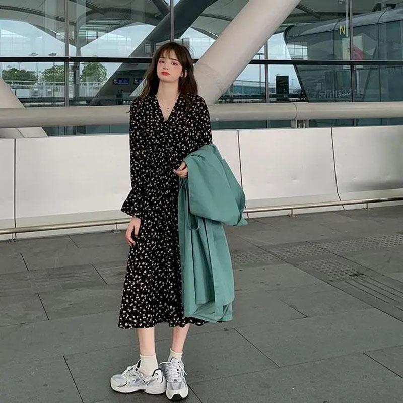 Spring Japanese First Love Skirt V-neck Floral Dress Female Slim Waist Temperament Knee-length Skirt