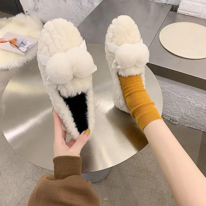 Plush Shoes, Women's Outer Wear, Autumn and Winter Flat-bottomed Lazy One-step Pregnant Women's Shoes Plush Beanie Cotton Shoes Moccasin Shoes
