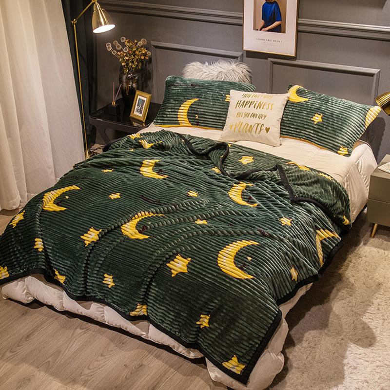 Double-sided Coral Fleece Thick Four Seasons Blanket Flannel Cover Blanket Crystal Fleece Bed Sheet Small Nap Blanket