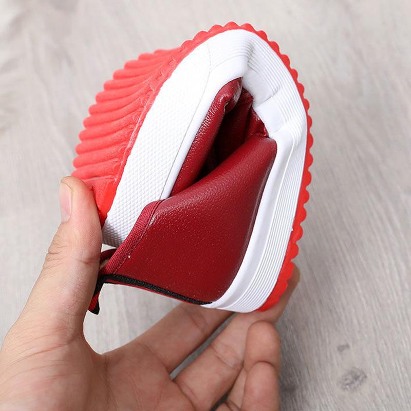 Winter PU Leather and Velvet Warm Casual Shoes Flat-bottomed Low-cut Non-slip Soft-soled Waterproof Shoes Women's Cotton Shoes Comfortable Pedal