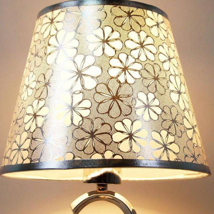 Creative European Table Lamp Bedroom Bed Modern Minimalist Living Room with Clock Remote  Desk Lamp