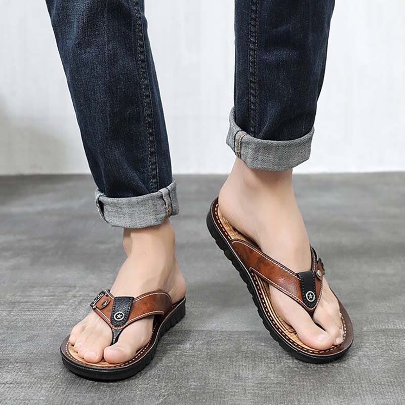 Summer Slippers Flip-flops Men's Korean Version of The Trend of Home Non-slip Indoor Trendy Men's Slippers Beach Sandals and Slippers