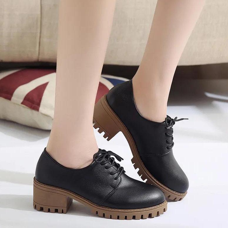 Women's Shoes Spring and Autumn Soft Leather Shoes Large Size All-match Medium Thick Heel Single Leather Shoes