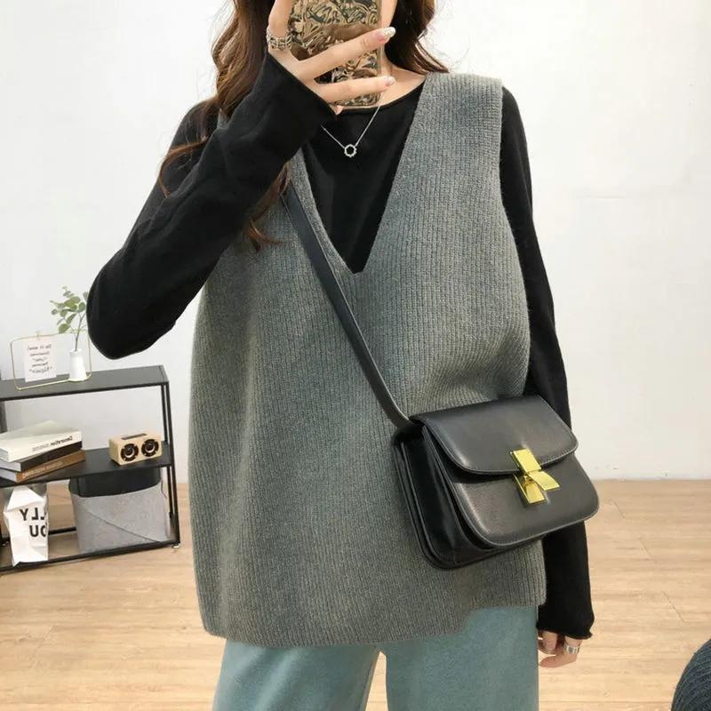 Retro V-neck Knitted Vest Women Spring and Autumn Waistcoat All-match Loose Vest Jacket