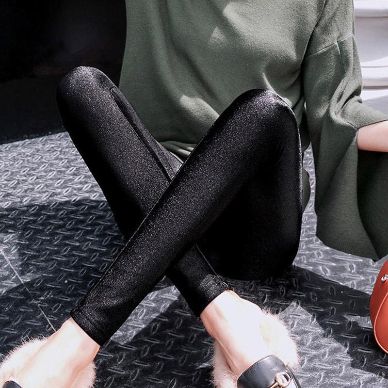 Winter Plus Velvet Thick Black Leggings for Women's Outer Wear Trousers Plus Size Tight-fitting Stretch High-waist All-in-one Stretch Pants