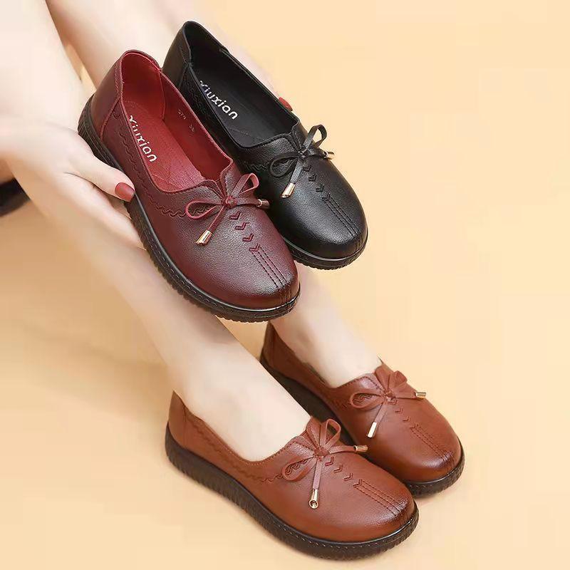 Mother's Shoes Soft-soled Leather Shoes Spring and Autumn Leather Comfortable Women's Single Shoes Non-slip Casual Shoes Ladies Flat Shoes