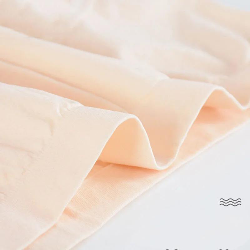 Four-pack Women's Silk Underwear Antibacterial Seamless Breathable Briefs Mulberry Silk Comfortable Soft Solid Simple Underpants Mid Waist Panties
