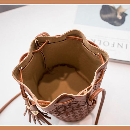 Female Bag Fashion Trend Bucket Bag Mobile Phone Bag Shoulder Messenger Bag Female Bag Small Fresh Trendy Bag