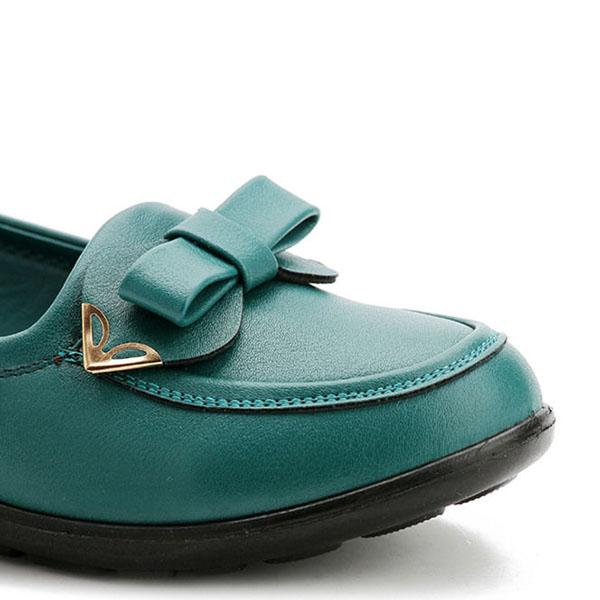 Women's Spring Summer Large Size Solid Color Soft Sole Flat Shoes Female Casual Working Single Leather Shoes