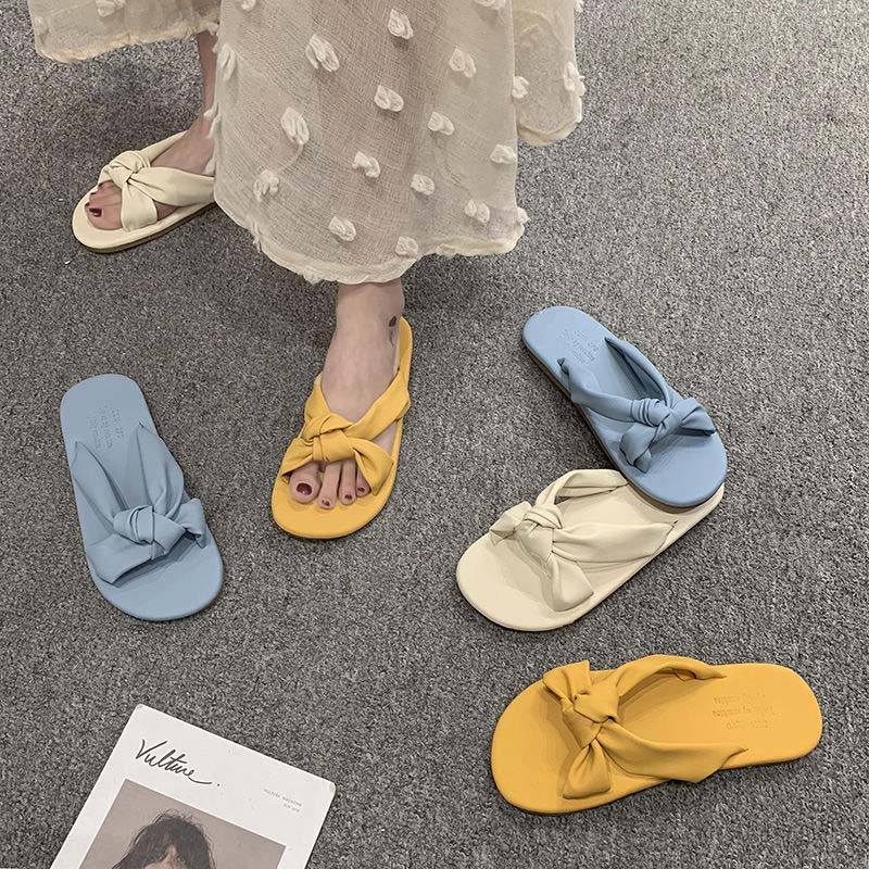 Slippers Women's Summer Wear Fashion All-match Flat-bottomed Students Sexy and Thin One-word Sandals and Slippers