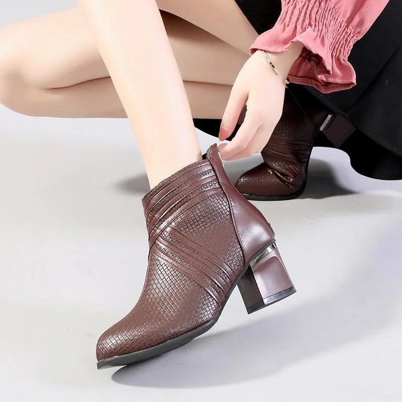 Woven Pattern Soft Leather Short Boots Women Autumn and Winter Martin Boots with Thick Heels and Comfortable All-match