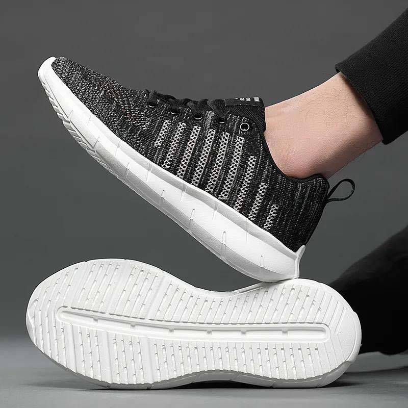 New Men's Mesh Sports Casual Trend Wild Breathable Flying Weave Running Shoes Light Sports Shoes
