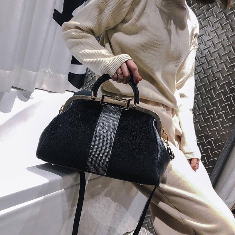 Ladies Handbag Fashion Black Horse Hair with Rhinestone Fashionable Shoulder Bag Messenger Bag