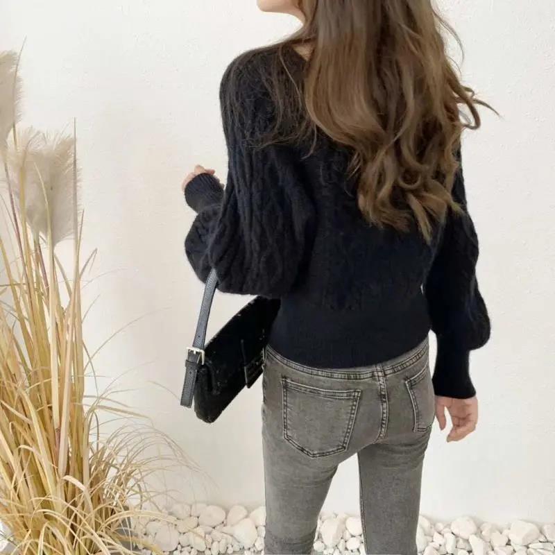 Spring, Autumn and Winter Outer Wear Square Neck Long-sleeved Pullover Sweater Women Loose and Thin Short Knit Sweater Women's Top All-match