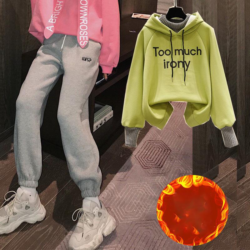 Women's Leisure Plus Velvet Thickening Suit Sports Pants Loose Feet + Leisure Hoodie Two-piece Loose Leisure Suit Comfortable and Warm