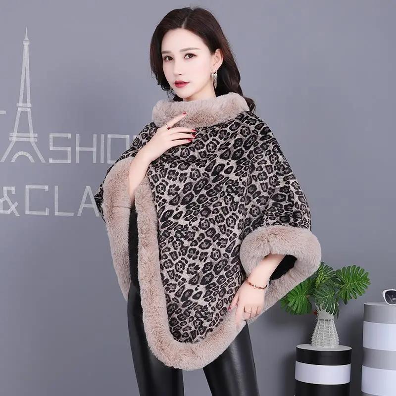 Women's Leopard Print Cape Shawl Autumn Winter Plus Velvet Thick Sleeveless Bat Blouse Jacket with Fur Collar Stand-up Collar Pullover Cloak Mantle