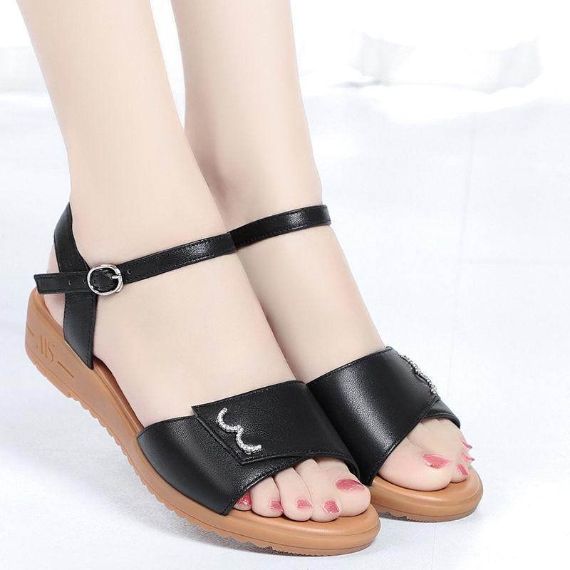 Beef Tendon Soft Sole Mother Sandals Female Summer Soft Leather Comfortable Middle-aged Women's Shoes Middle-aged Flat-bottom Non-slip