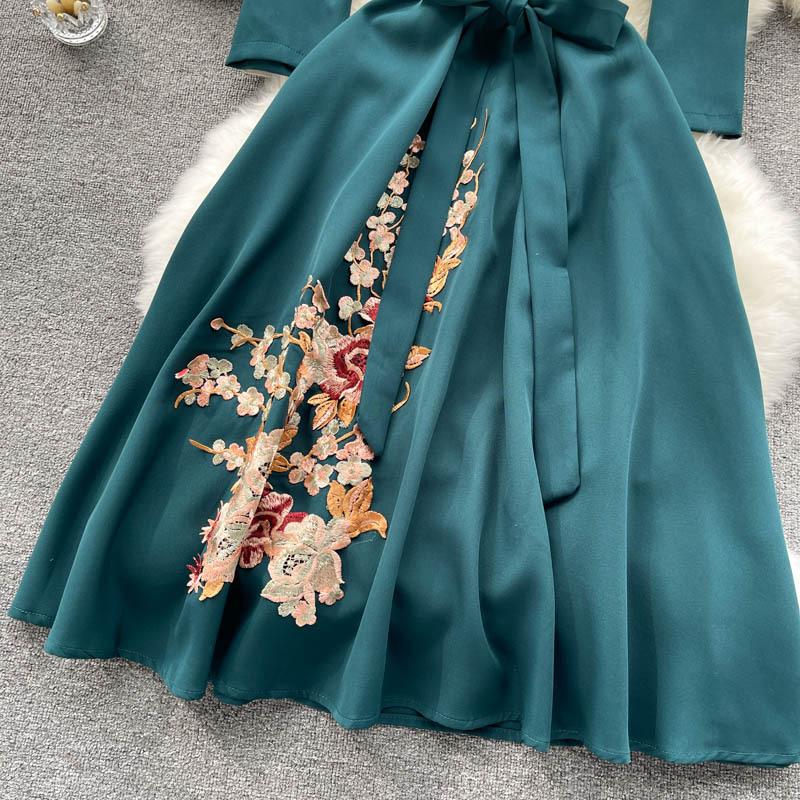 Formal Dress Spring and Autumn Embroidery Pattern Dress Temperament V-neck Tie Evening Dress Elegant Bridesmaid Dress