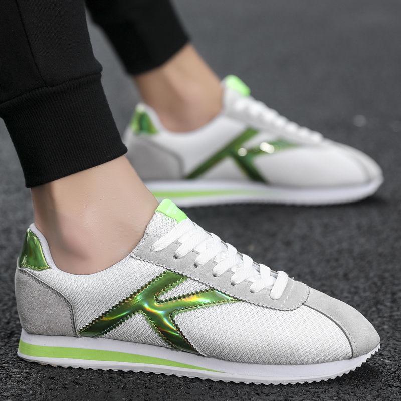 2021 New Summer Sports Shoes Mesh Breathable Soft Sole Sports Running Shoes