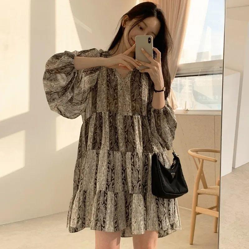 Spring Summer Korean Dress Women Retro Print V-neck Lantern Sleeves Loose Short Skirt Bohemian Dress Large Size