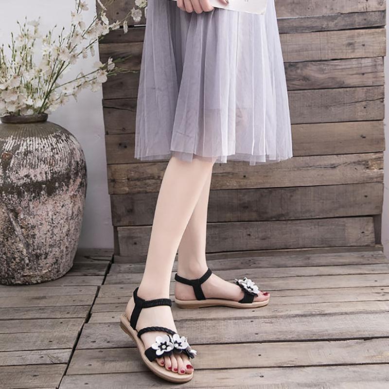 35-43 Large Size Fairy Shoes Flat-bottomed Gentle Flower Sandals Fashion Set Toe Slip-toe Beach Shoes