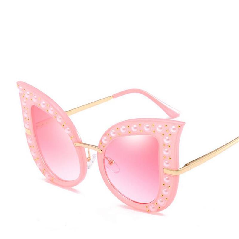 WTEMPO , Personality New Rhinestone Cat Eye Sunglasses Women Trend Fashion Rivet Big Frame Women Cat