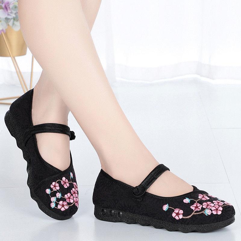 Old Beijing Cloth Shoes Women Hanfu Embroidered Shoes Women Ancient Style Shallow Mouth Soft Bottom Ethnic Style Women's Shoes Non-slip Mother Shoes