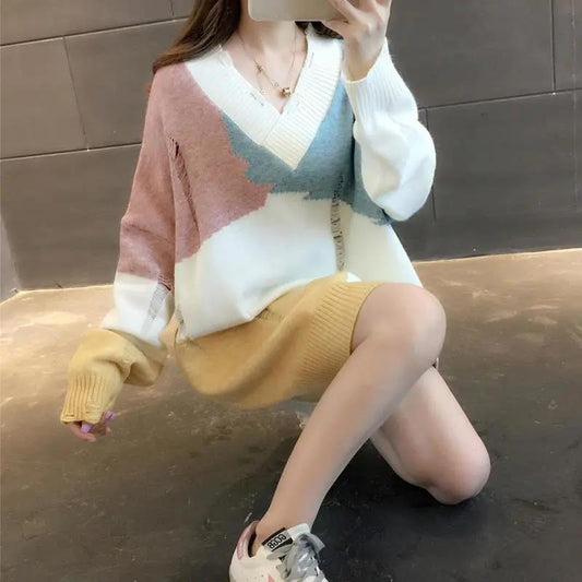 Autumn Women's V-neck Sweater Loose Outer Wear Basement Knit Top Women's Loose Sweet Hollow Long Sweater Comfortable Inside