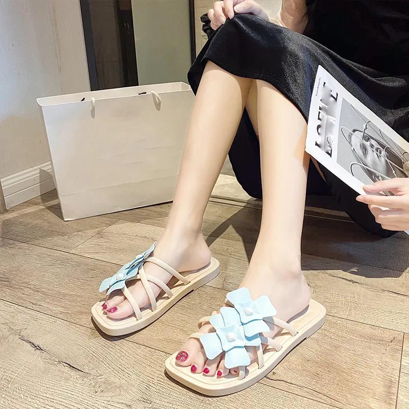 Slippers Women's Summer Wear Outdoor Fashion Flat Bottom Flower One Word Sandals Ladies Sweet and Comfortable Sandals