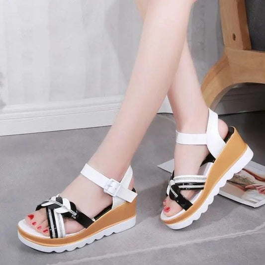 Women's Summer Sandals Thick-soled Korean Version Student Middle-heeled Thick-heeled Platform Casual Beach Sandals Women's Shoes