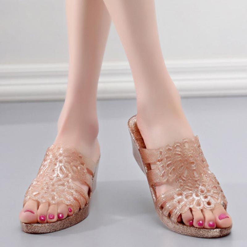 Ladies Summer Thick-soled Sandals and Slippers All-match Seaside Beach Shoes Fashion High-heeled Outer Wear Household One-word Slippers