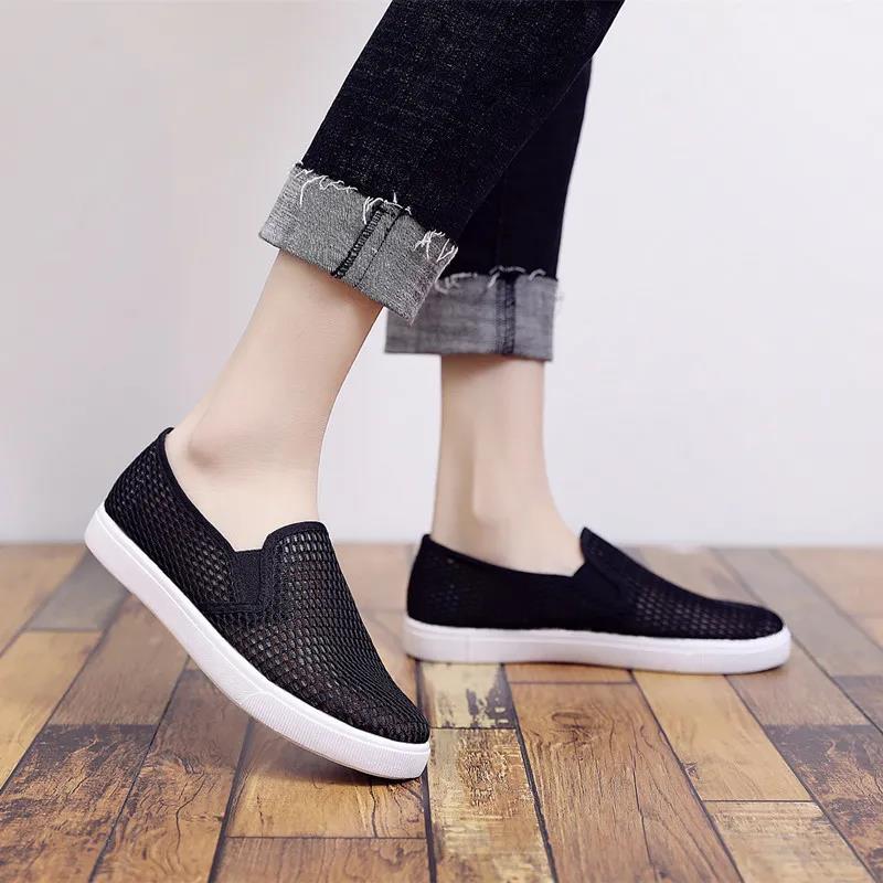 Women Summer Single Breathable Shoes Soft Soled Flat Bottom Mesh Shoes Hollow Out Wear-resisting Antiskid Shoes
