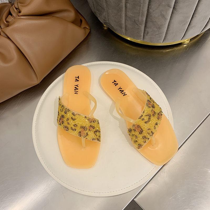 Plastic Crystal Slippers Women Wear Non-slip Sandals Slippers Rhinestone Herringbone Fashion All-match Crystal Shoes Please buy the bigger one